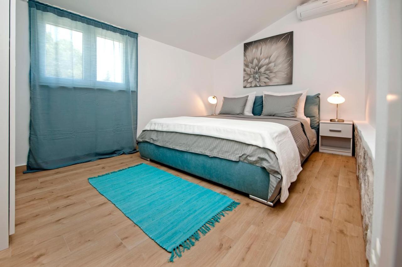 הוילה רוביני Little House - Just Few Steps From The City Center מראה חיצוני תמונה